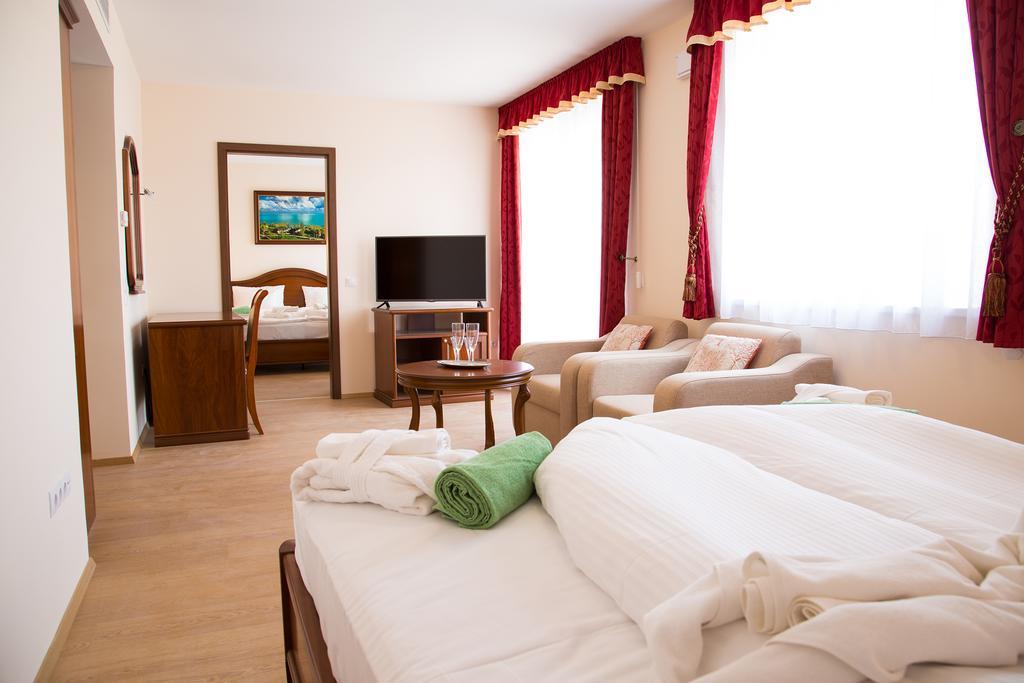 Luxury Hotel Siófok Pokój zdjęcie