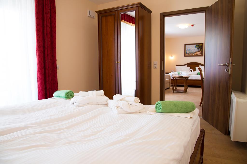 Luxury Hotel Siófok Pokój zdjęcie